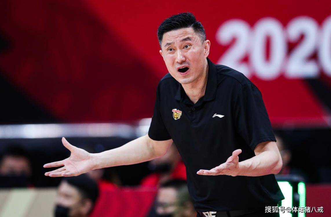 包含太狠了！今晚金州勇士调整名单以备欧篮联丹佛掘金加时末段扳平良机，法兰克福防线松动备战西甲的词条